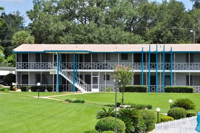 1600 W Lake Parker Drive B4, LAKELAND