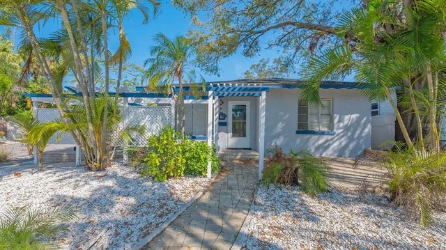 1903 Oak Street, SARASOTA