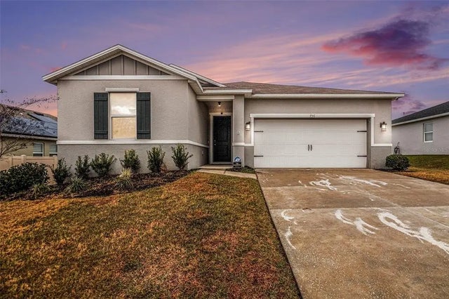 756 Rioja Drive, MINNEOLA