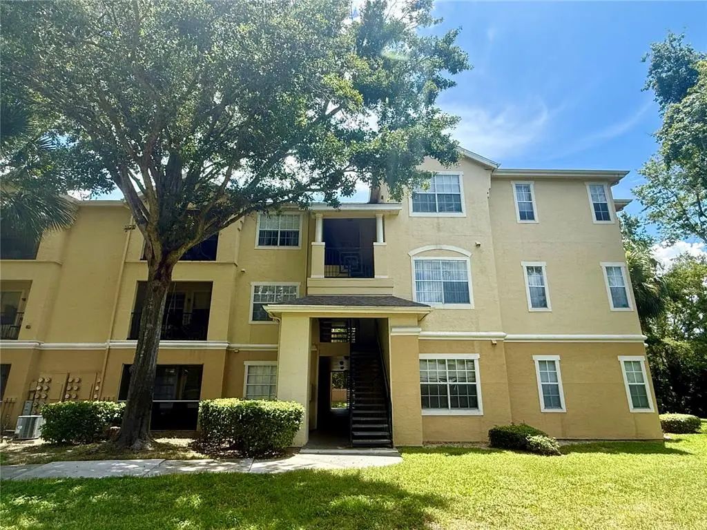 2674 Robert Trent Jones Drive 337, ORLANDO