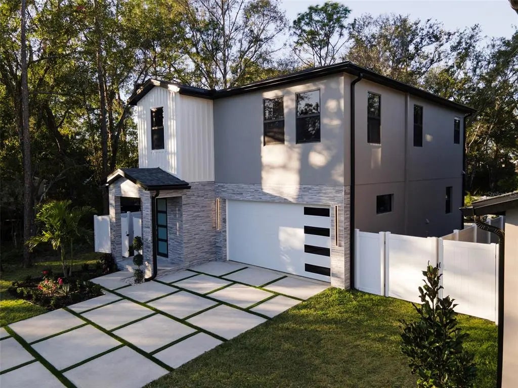 7621 Amherst Street, TAMPA