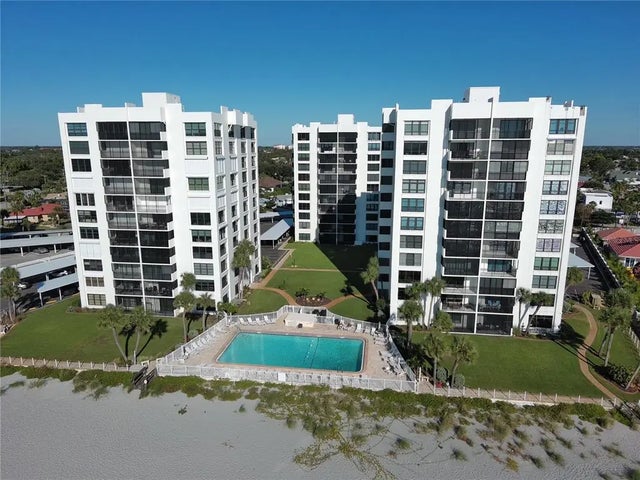 631 Alhambra Road 1001, VENICE