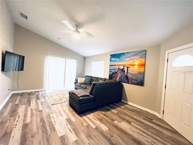 2224 E 19th Avenue, TAMPA