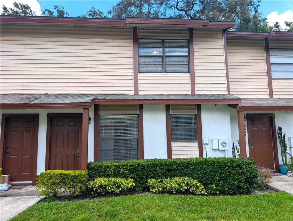 3441 Oak Trail Court, TAMPA