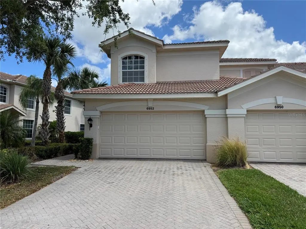 6952 Prosperity Circle 408, SARASOTA
