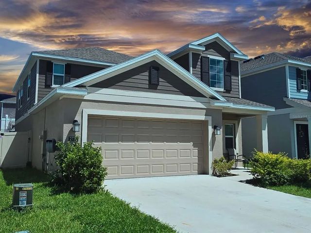 2739 Gentle Rain Drive, DAVENPORT