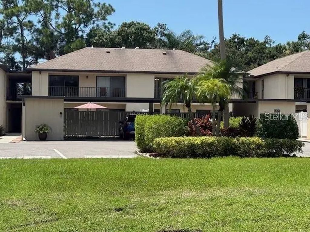 6120 Country Club Way 207, SARASOTA