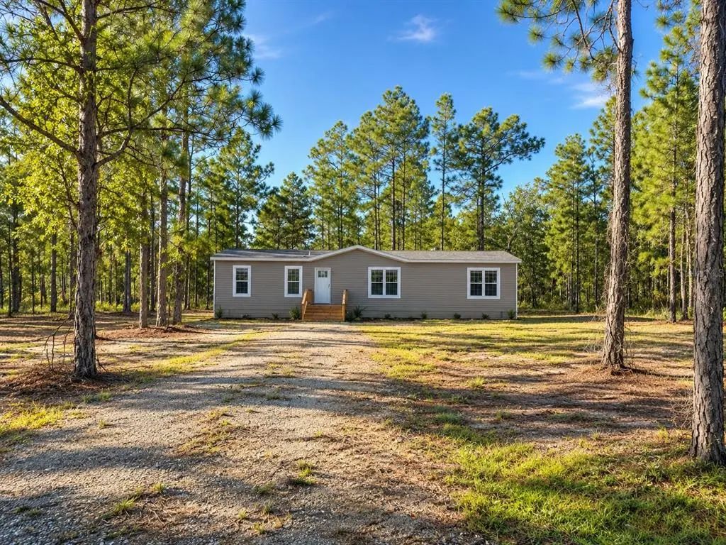 137 Beulah Drive, HAWTHORNE