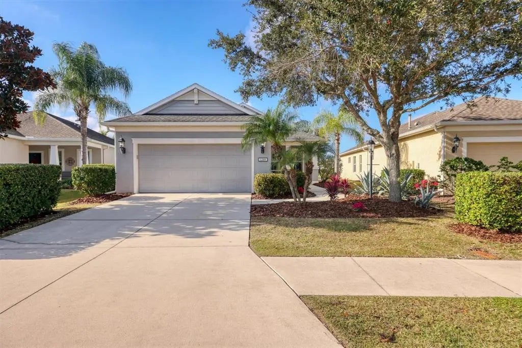 12189 Longview Lake Circle, BRADENTON