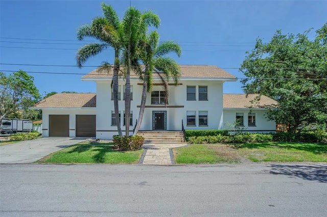 2114 S Venus Street, TAMPA