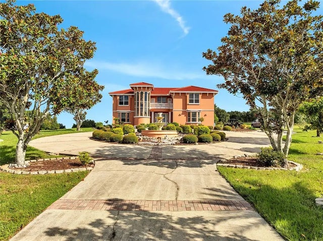 18147 Coralwood Lane, GROVELAND