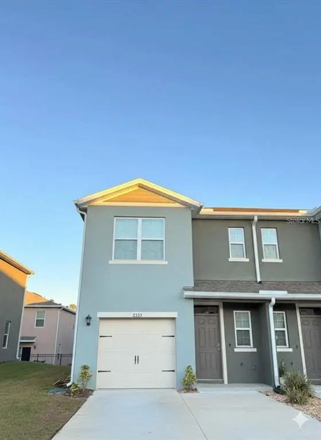 2333 Penguin Boulevard, DAVENPORT