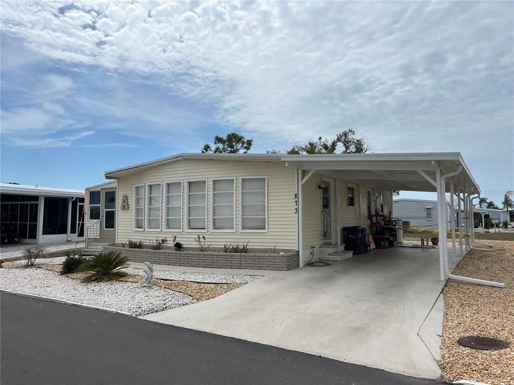 Photo of Listing #N6143157