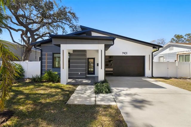 1901 43rd Street S, ST PETERSBURG