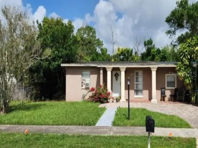 1668 W Waycross Circle, DELTONA