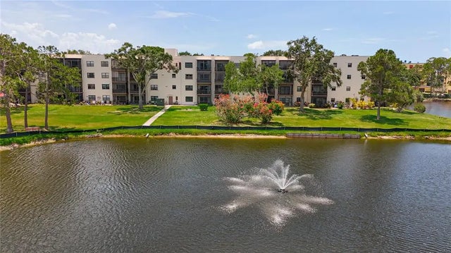 5920 80th Street N 406, ST PETERSBURG