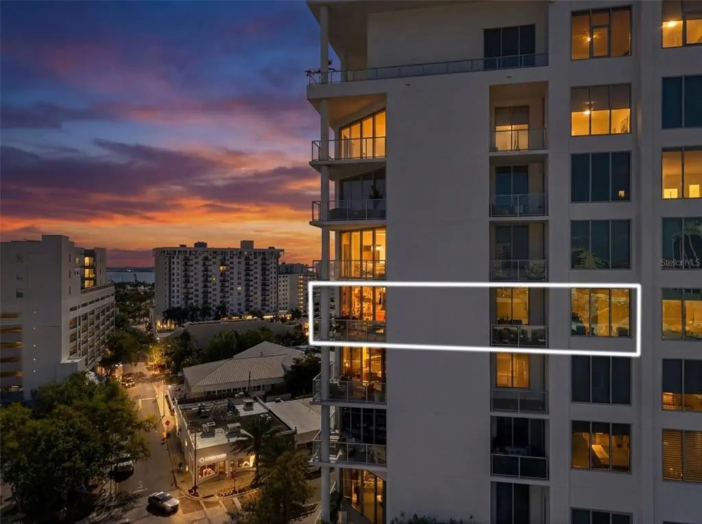 111 S Pineapple Avenue 806