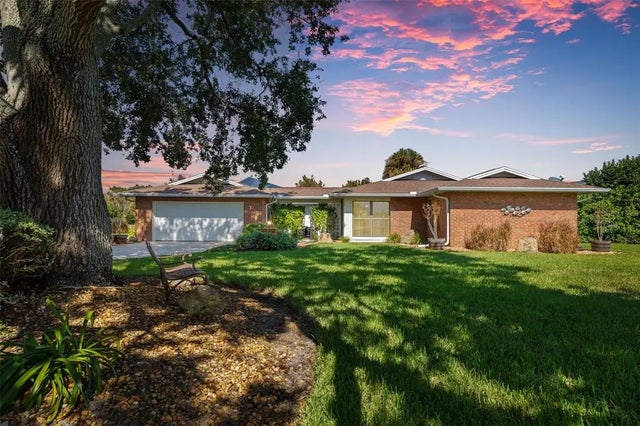 1 Flametree Court, PALM COAST