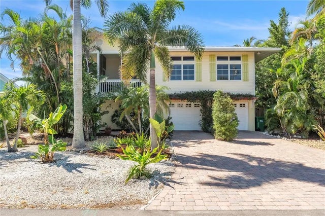 311 Iris Street, ANNA MARIA