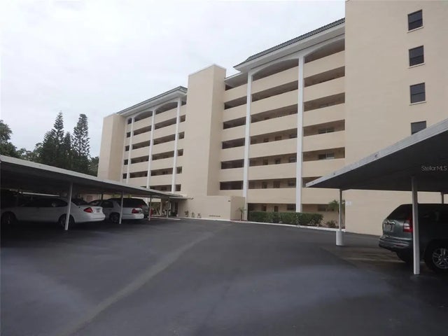 512 W Venice Avenue 205, VENICE