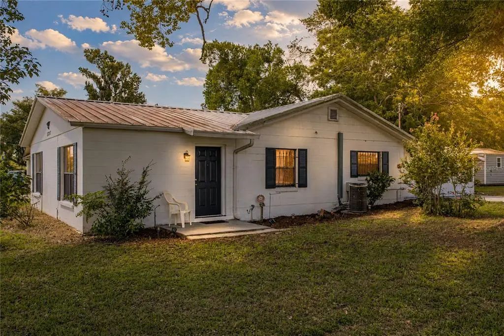 5207 10th Street, ZEPHYRHILLS