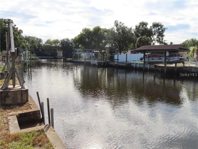 5818 Portsmouth Drive, TAMPA