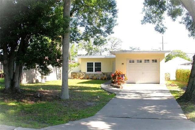 7439 37th Avenue N, ST PETERSBURG
