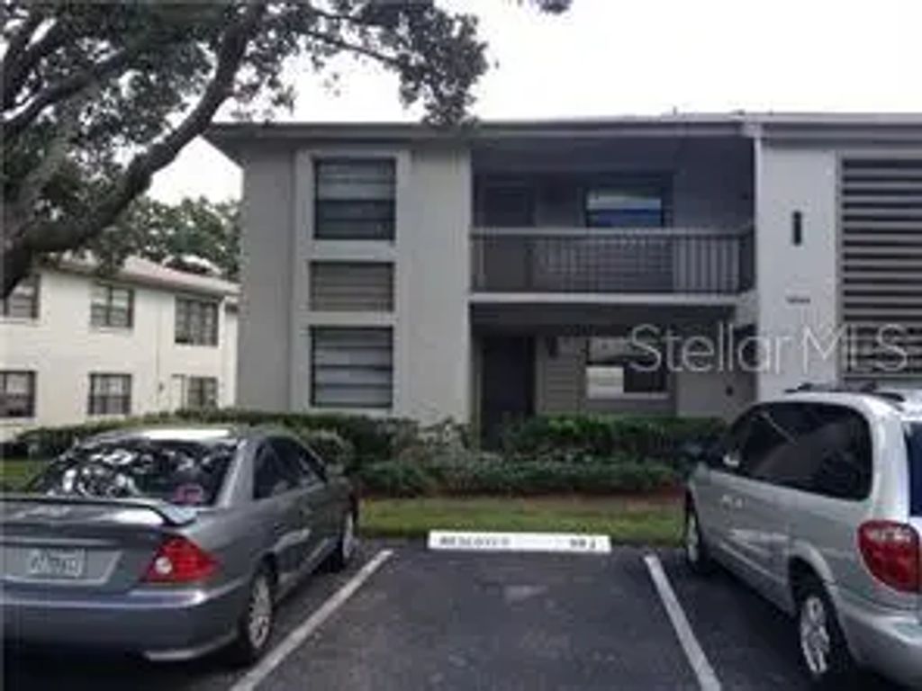 3044 Eastland Boulevard I101, CLEARWATER