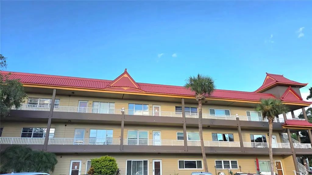 2402 Ecuadorian Way 48, CLEARWATER