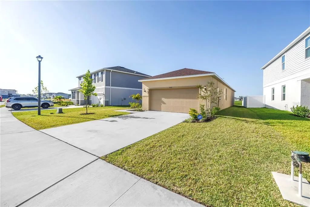 9335 Sandy Bluffs Circle, PARRISH