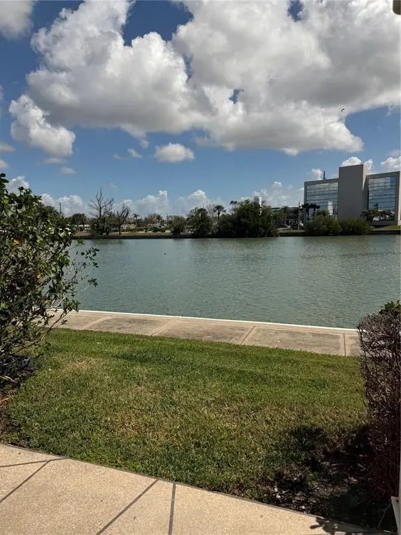 7425 Bay Island Drive S 103, SOUTH PASADENA