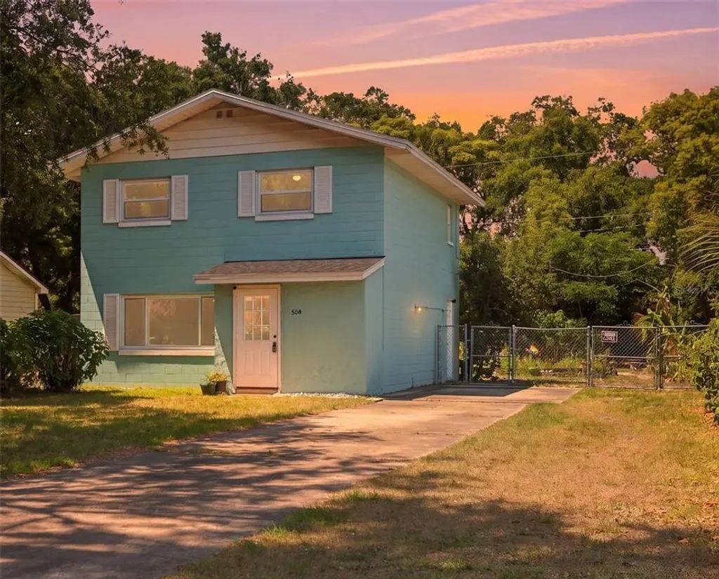 804 Rosalia Drive, SANFORD