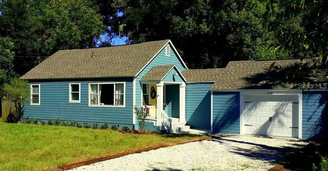 1225 E 1st Avenue, MOUNT DORA