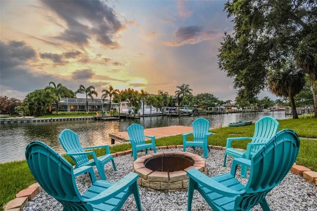 3922 Fontainebleau Drive, TAMPA