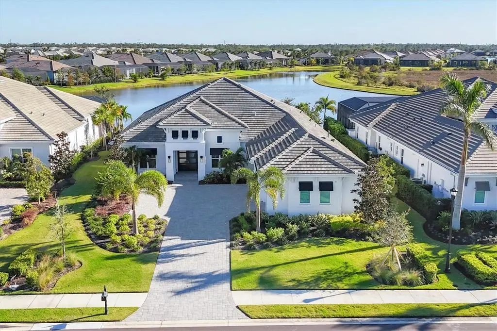 17230 Salerno Drive, LAKEWOOD RANCH