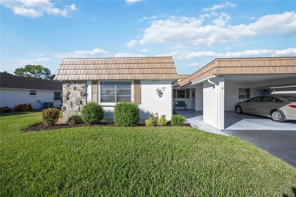 5453 Riverbluff Circle V68, SARASOTA