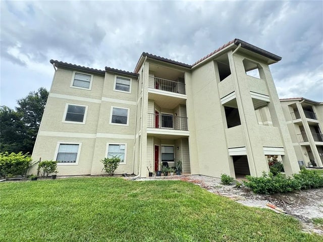 3038 Parkway Boulevard 208, KISSIMMEE