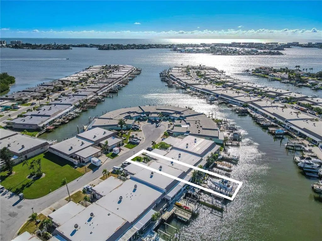 345 Boca Ciega Point Boulevard, ST PETERSBURG