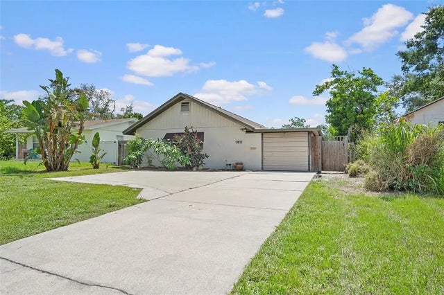 1811 49th Street N, ST PETERSBURG