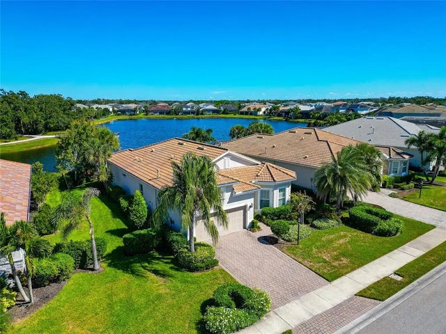 12011 Seabrook Avenue, BRADENTON
