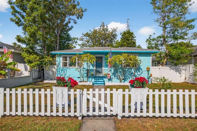 2509 Dartmouth Avenue N, ST PETERSBURG