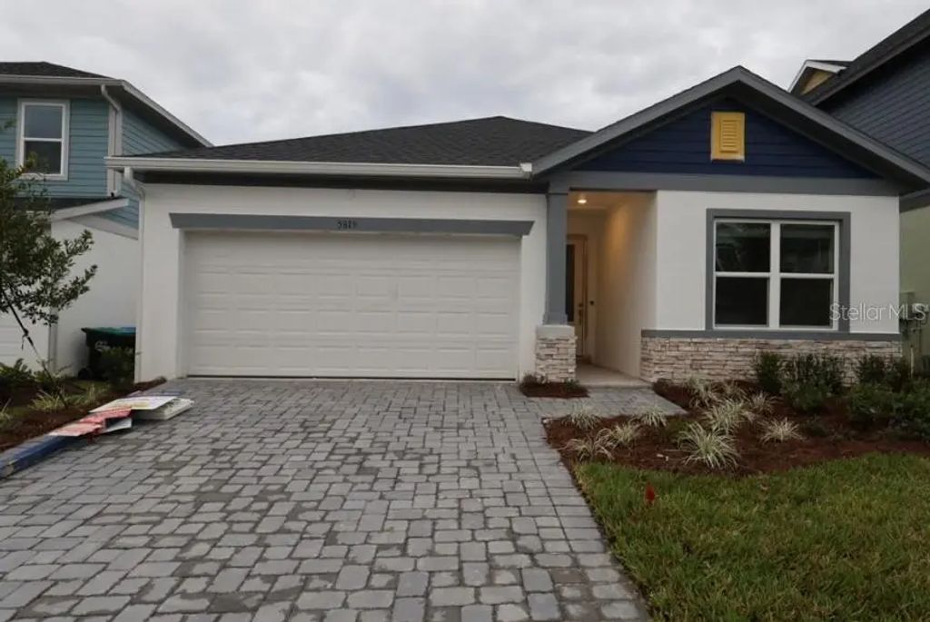 5813 Native Oak Street, MOUNT DORA