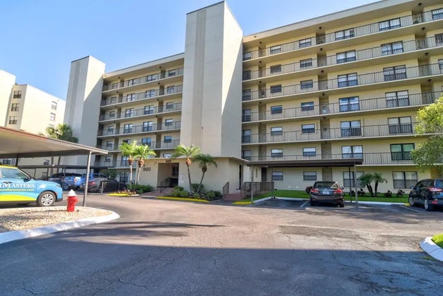 900 Cove Cay Drive 5a, CLEARWATER