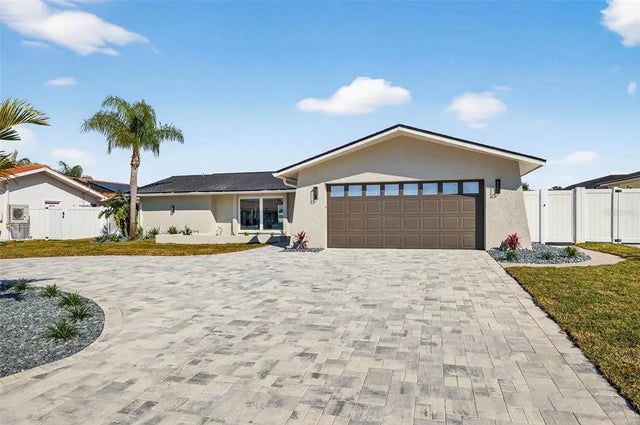 4426 43rd Street S, ST PETERSBURG