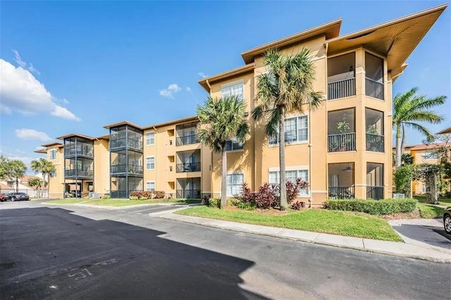 4323 Bayside Village Drive 314, TAMPA