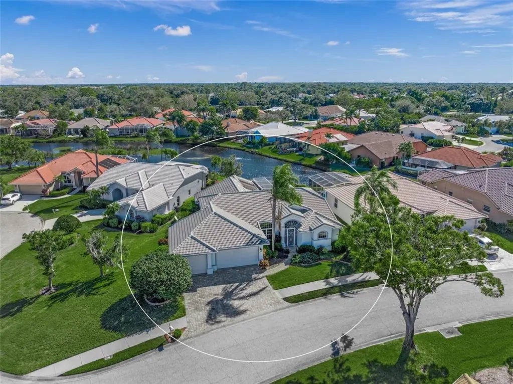 9017 Huntington Pointe Drive, SARASOTA