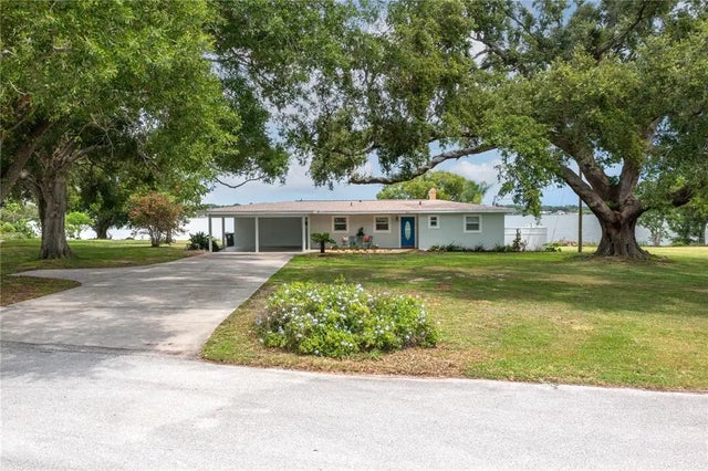 21 Lake Avenue, WINTER HAVEN