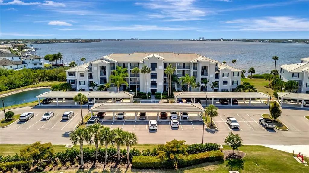 850 Tidewater Shores Loop 105, BRADENTON