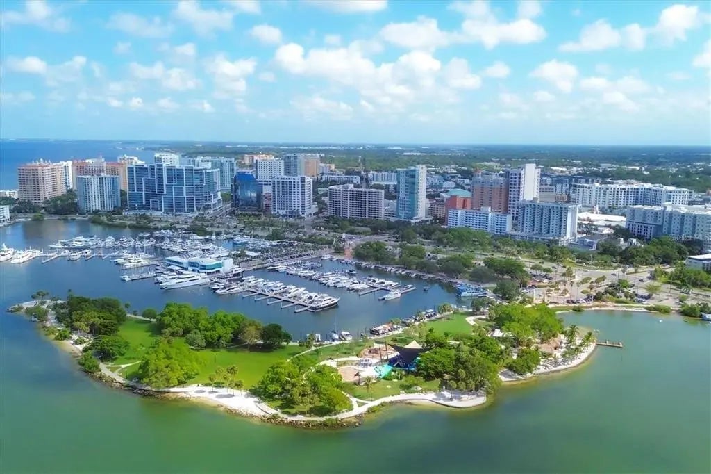 101 S Gulfstream Avenue 9a, SARASOTA