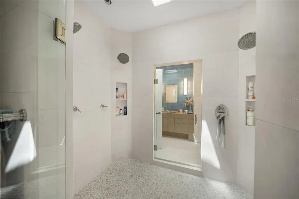 Gulf Shores Realty: 31 09509f0e64225baed0659e283a83bfef l